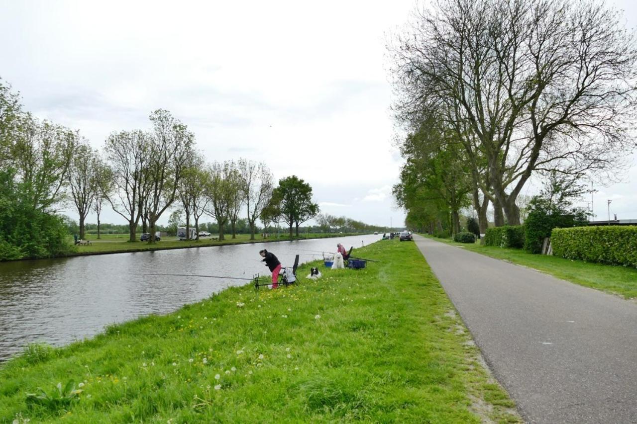 Tinyhouse Giethoorn Villa ภายนอก รูปภาพ
